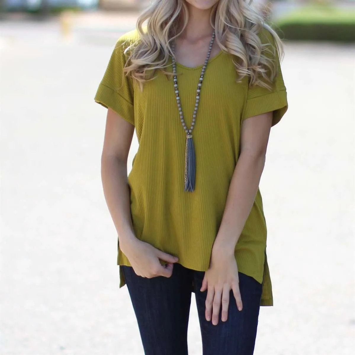 Ribbed V-Neck Flowy Top | S-3XL