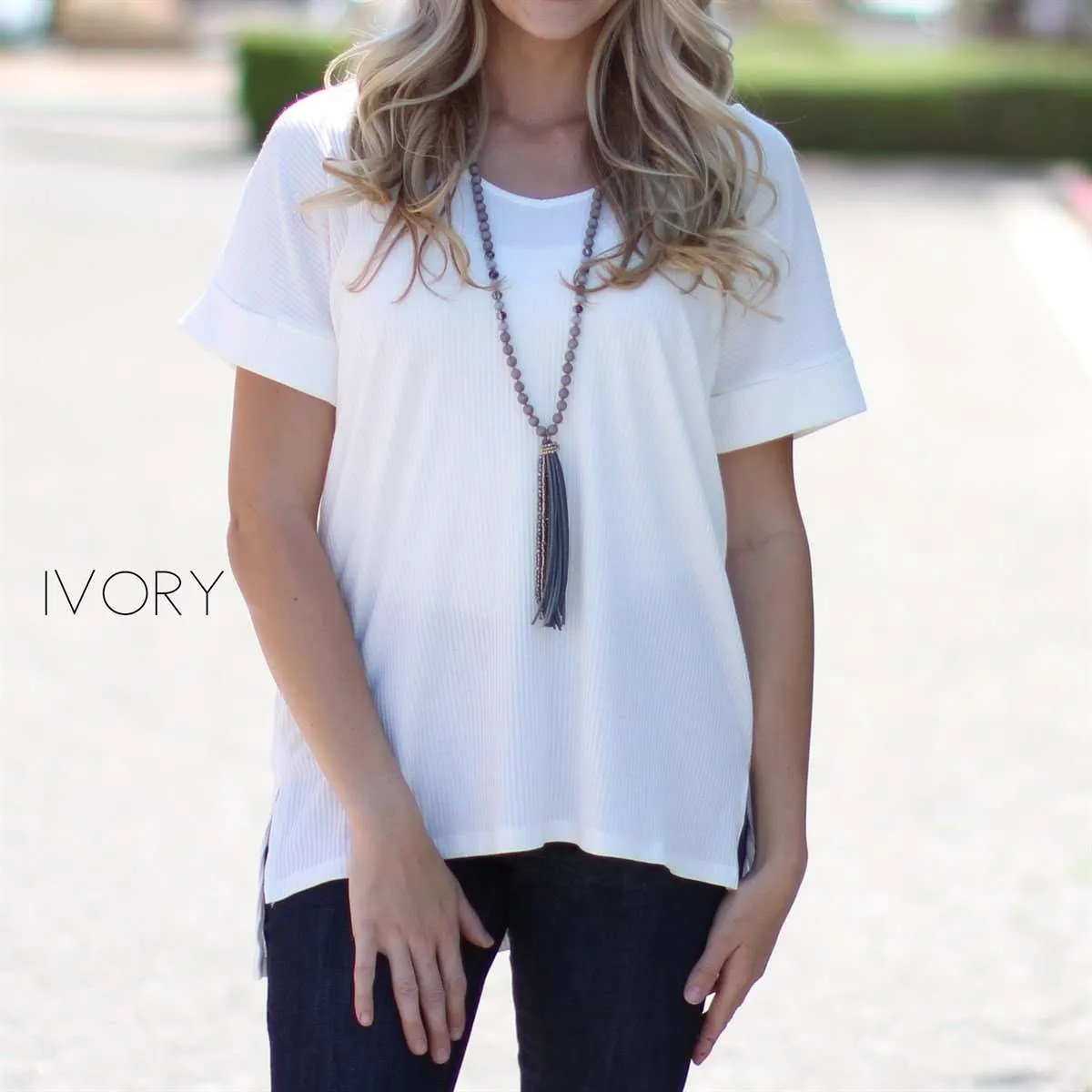 Ribbed V-Neck Flowy Top | S-3XL